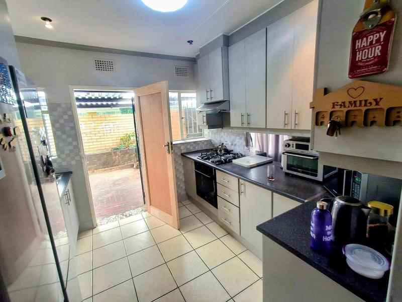 3 Bedroom Property for Sale in Flamwood North West
